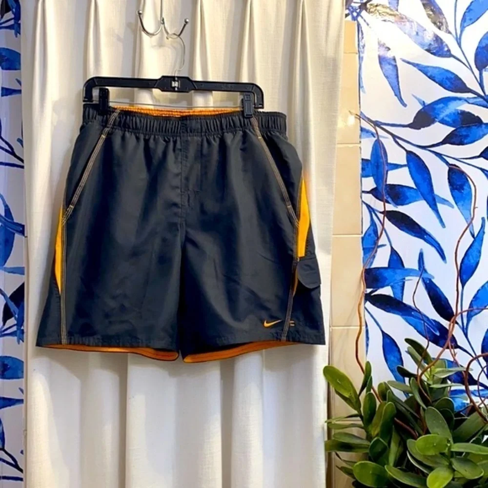 Nike Men’s Core Velocity Volley Shorts Swim Trunks Size Large